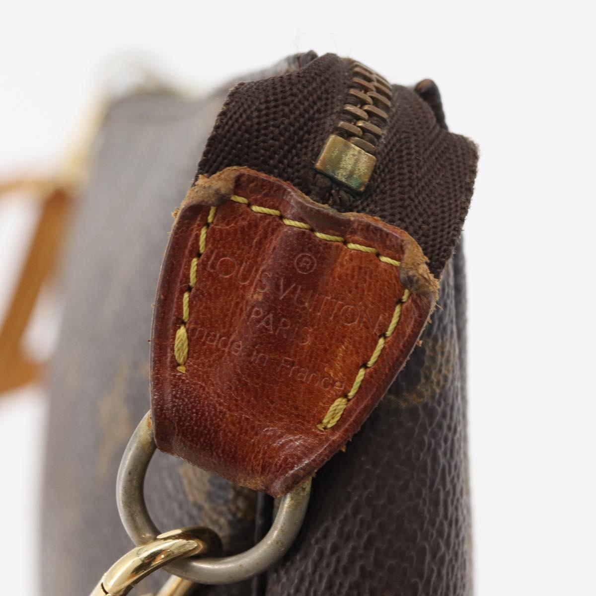 Monogram Pochette Accessoires Pouch