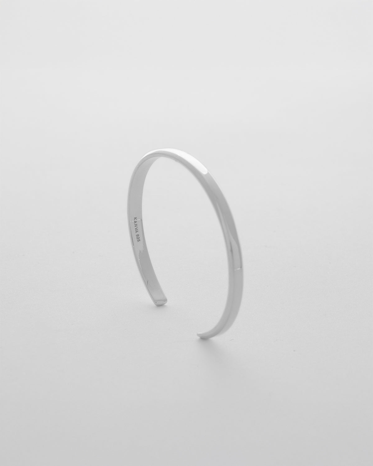 Standard bangle