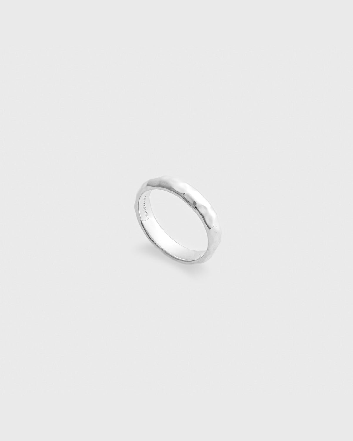 Hammered ring