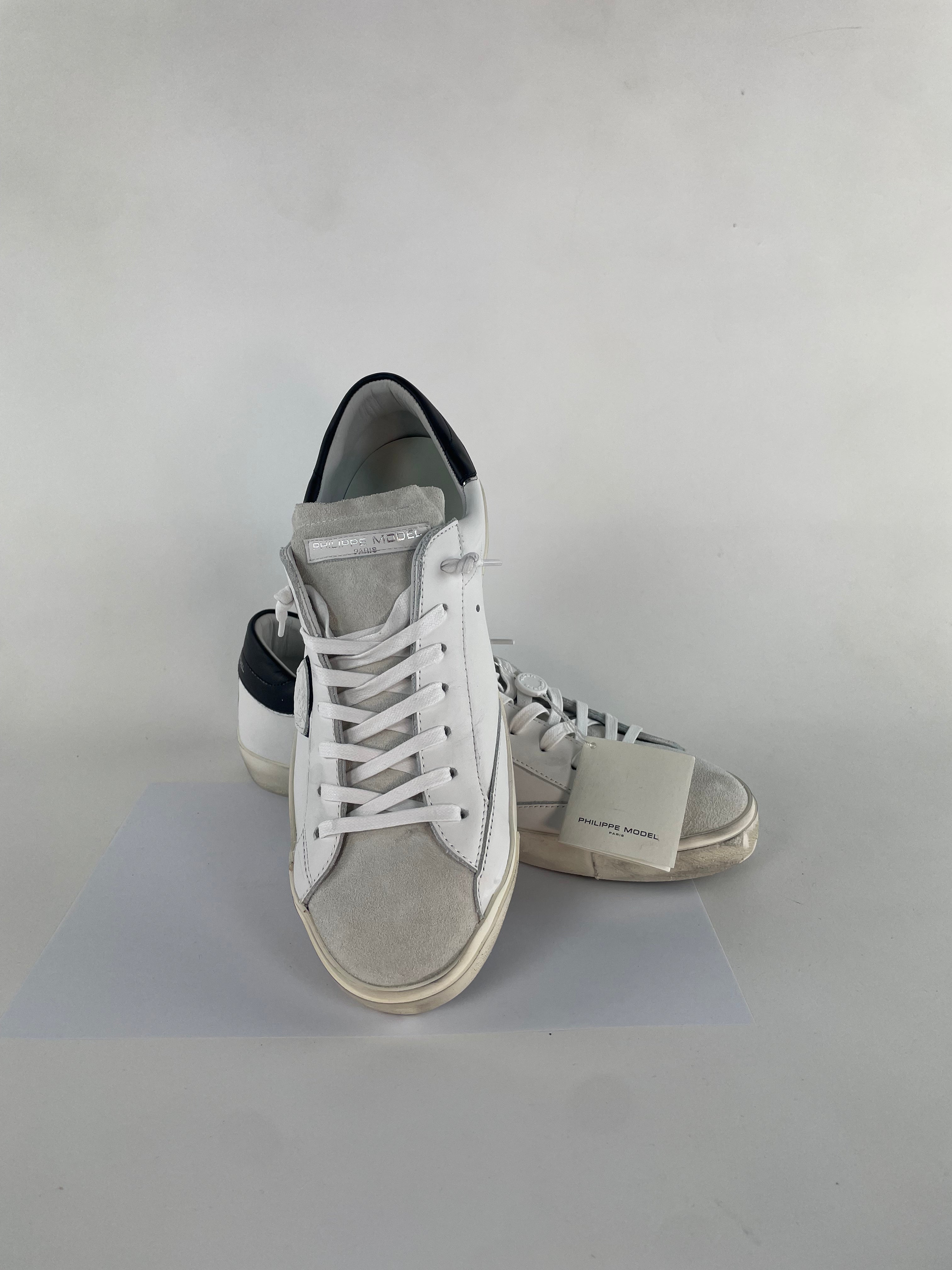 AK007. Men´s PRSX Low White Black Suede