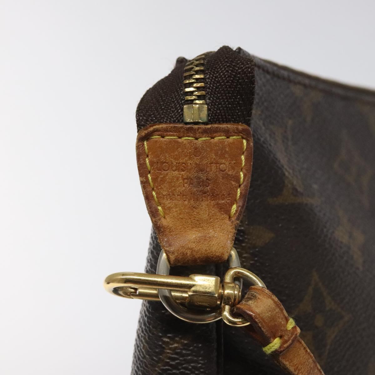 Monogram Pochette Accessoires Pouch