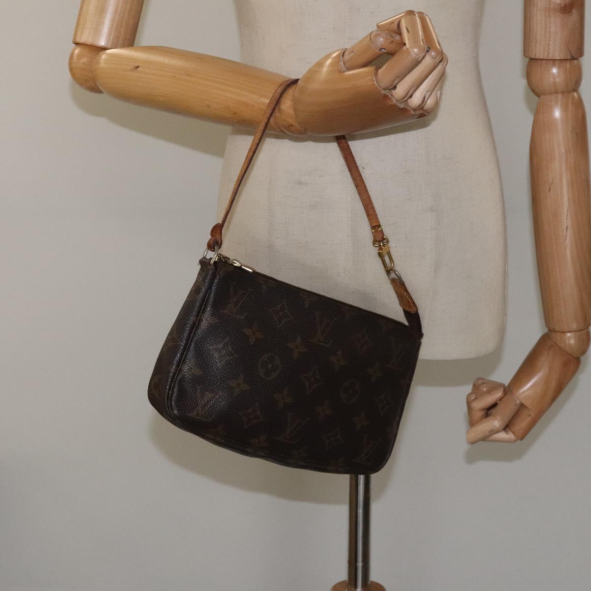 Monogram Pochette Accessoires Pouch