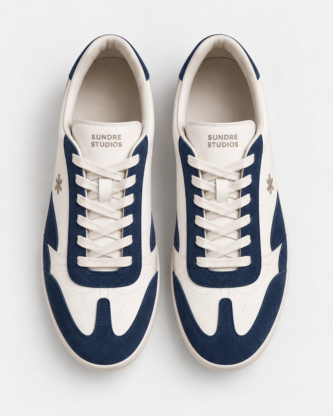 Sundre 02 Navy från Sundre Studios – ett par sett ovanifrån