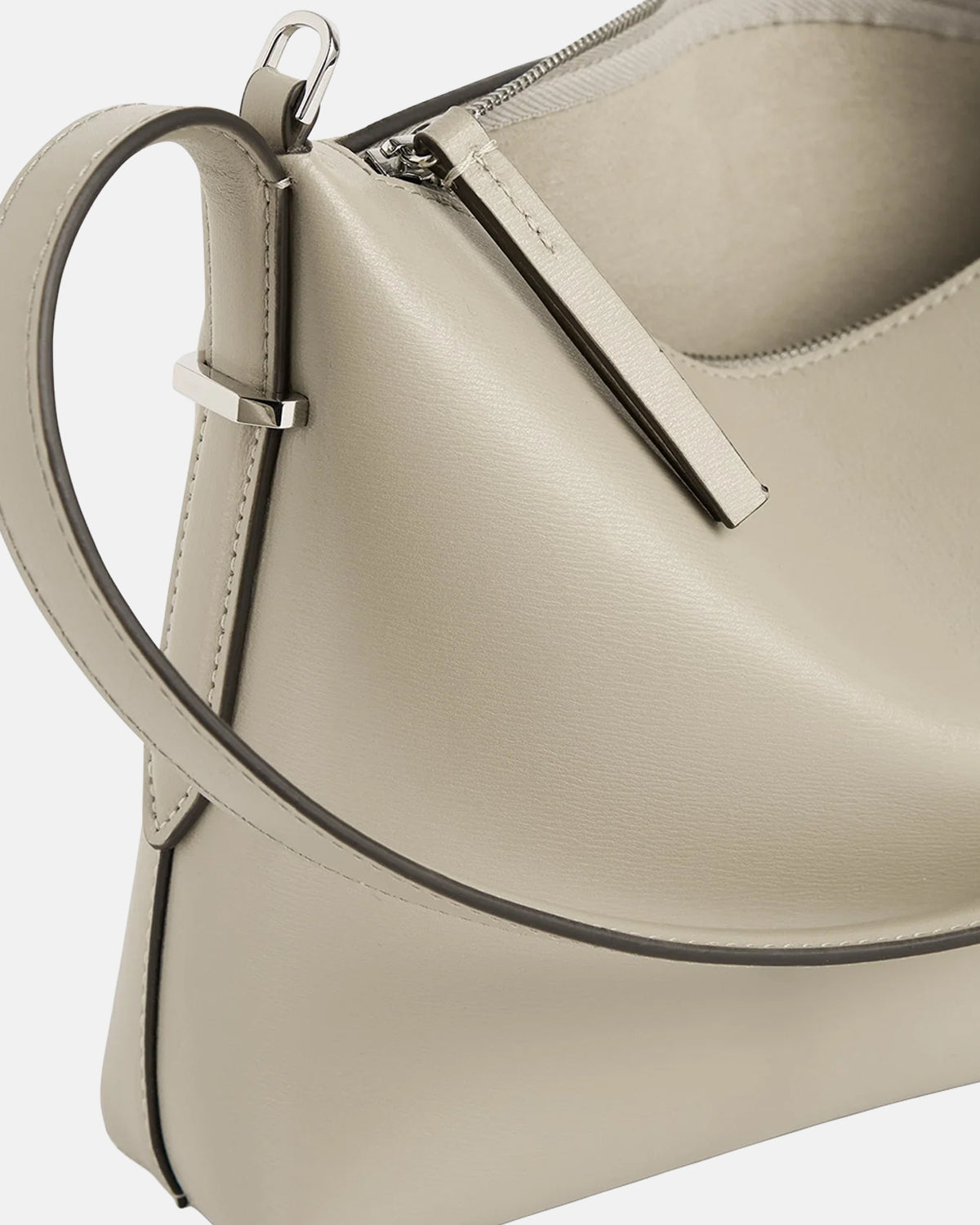 Bevel Leather Wristlet