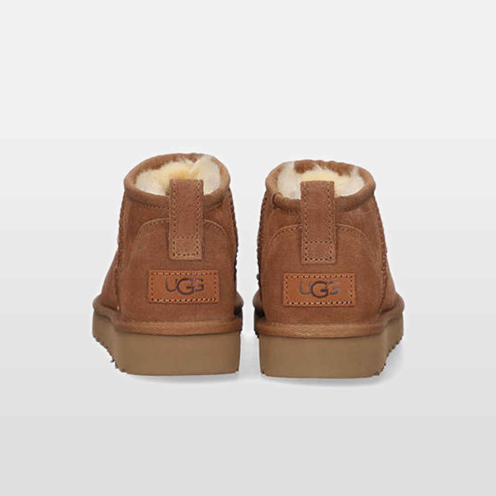 Handla UGG Classic Ultra Mini "Chestnut" online | Smidigt och enkelt på nätet - Merchsweden |