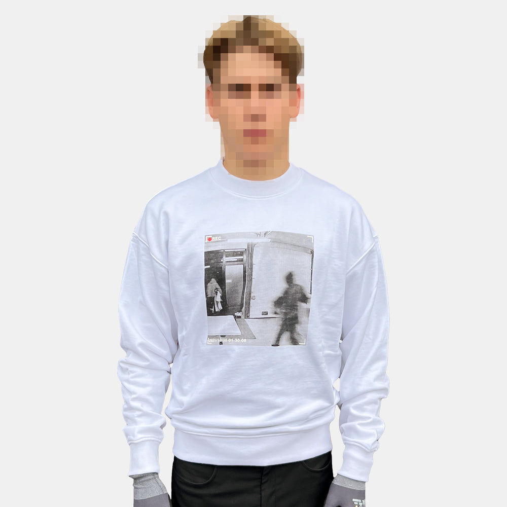 Handla Break-In Surveillance sweatshirt online | Smidigt och enkelt på nätet - Merchsweden |