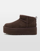 Handla UGG Classic Ultra Mini Platform "Burnt Cedar" online | Smidigt och enkelt på nätet - Merchsweden |