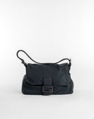 Handla Fendi Mamma Baguette Shoulder Bag Cotton Gray online | Smidigt och enkelt på nätet - Merchsweden |