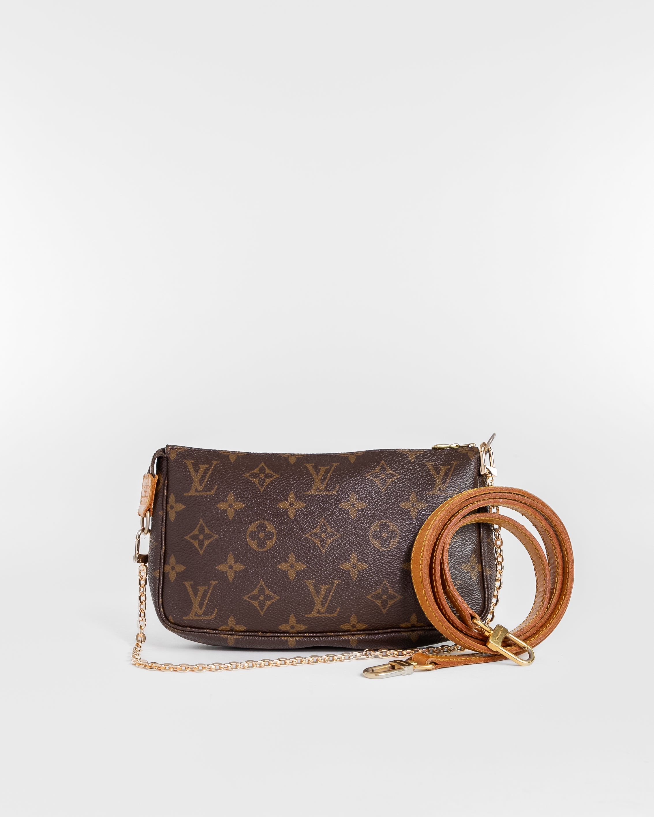 Handla Louis Vuitton Monogram Pochette Accessoires Pouch online | Smidigt och enkelt på nätet - Merchsweden |