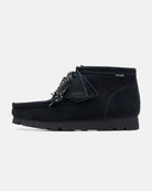 Handla Clarks Wallabee Boot GTX G "Black Suede" online | Smidigt och enkelt på nätet - Merchsweden |