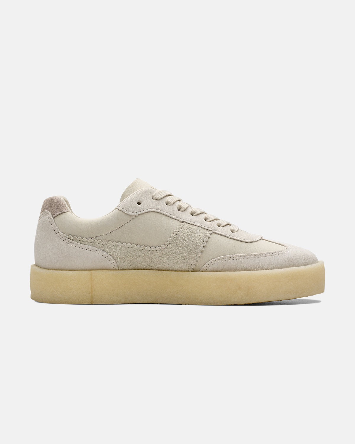 Handla Clarks Tor 80 D "Off White Combi" online | Smidigt och enkelt på nätet - Merchsweden |