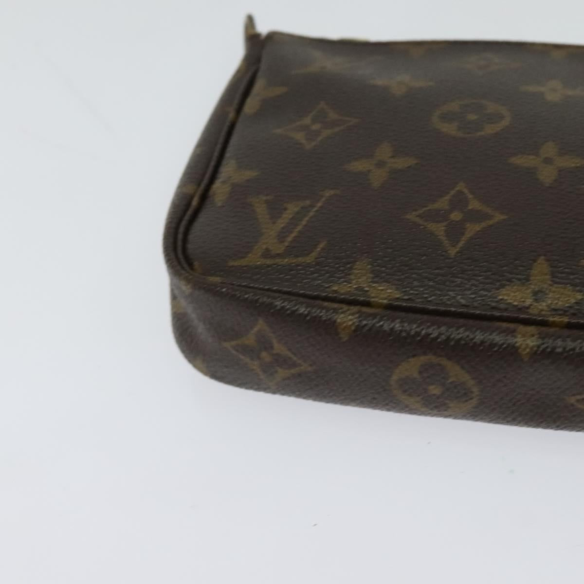 Monogram Pochette Accessoires Pouch