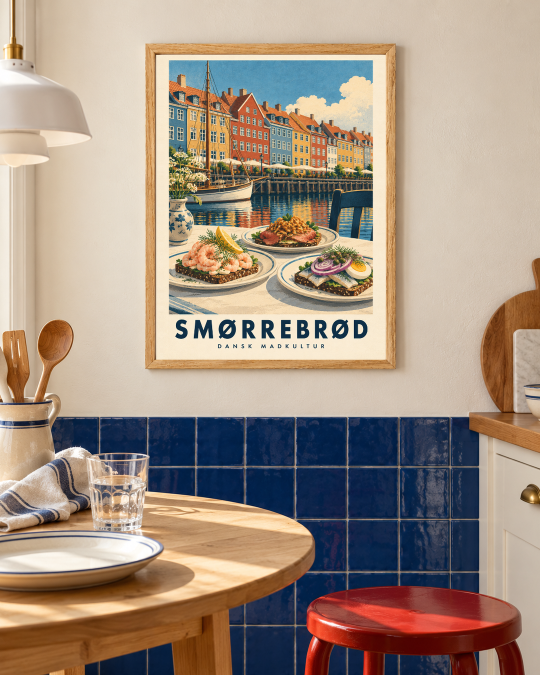Smørrebrød, plakat fra Kanva i indrettet rum 1. Ramme sælges separat.