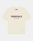 Handla Fear of God Essentials "Buttercream" Tee (SS21) online | Smidigt och enkelt på nätet - Merchsweden |