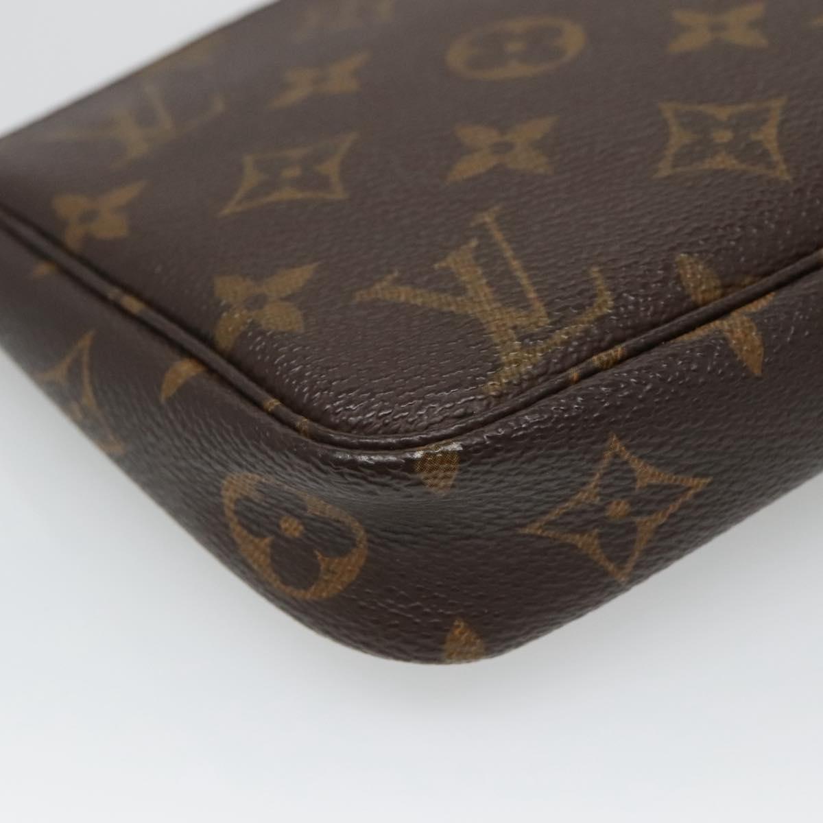 Monogram Pochette Accessoires Pouch