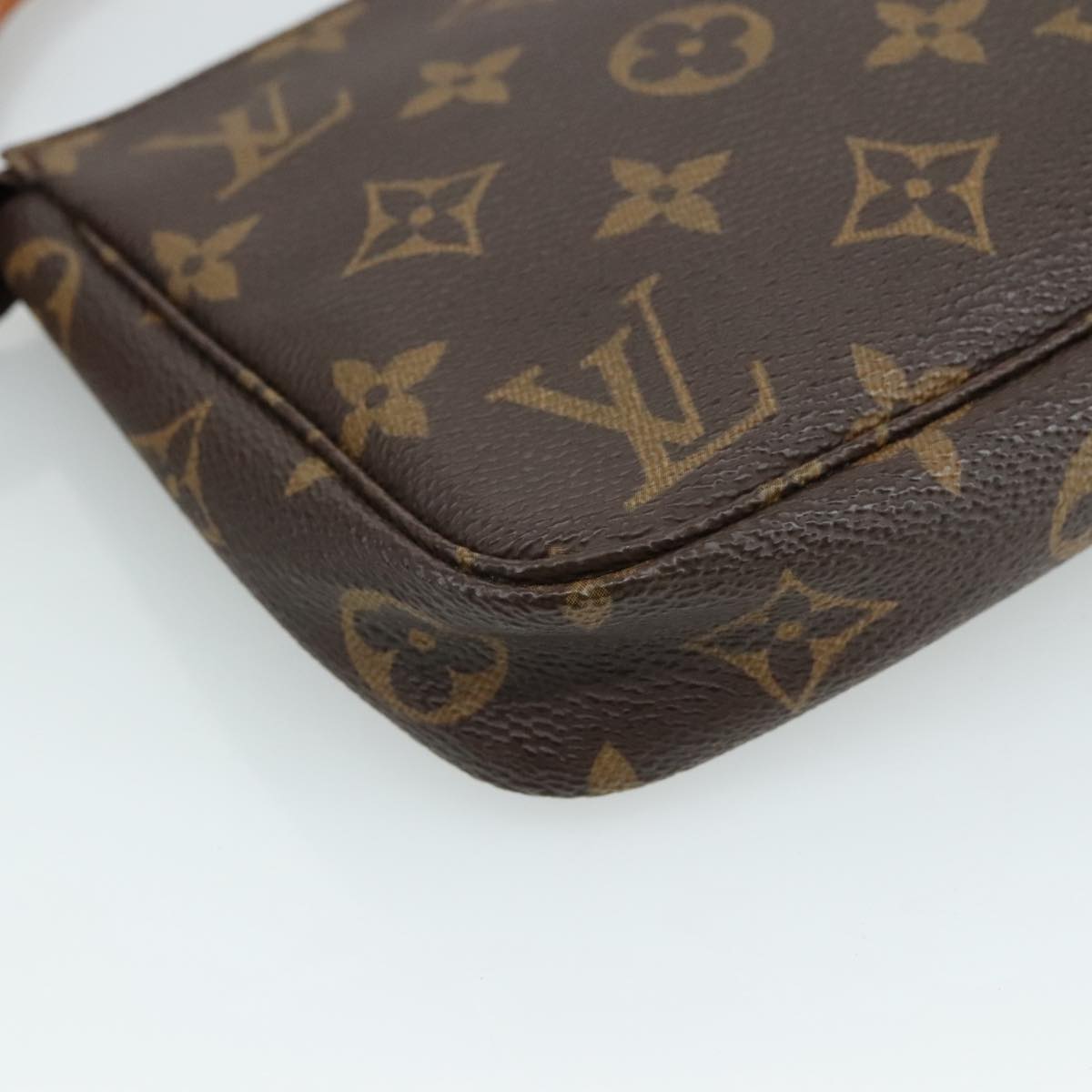 Monogram Pochette -tarvikepussi