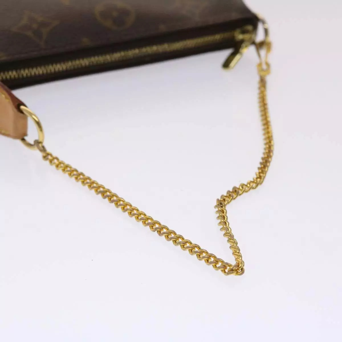 Handla Louis Vuitton Monogram Pochette Accessoires Pouch online | Smidigt och enkelt på nätet - Merchsweden |