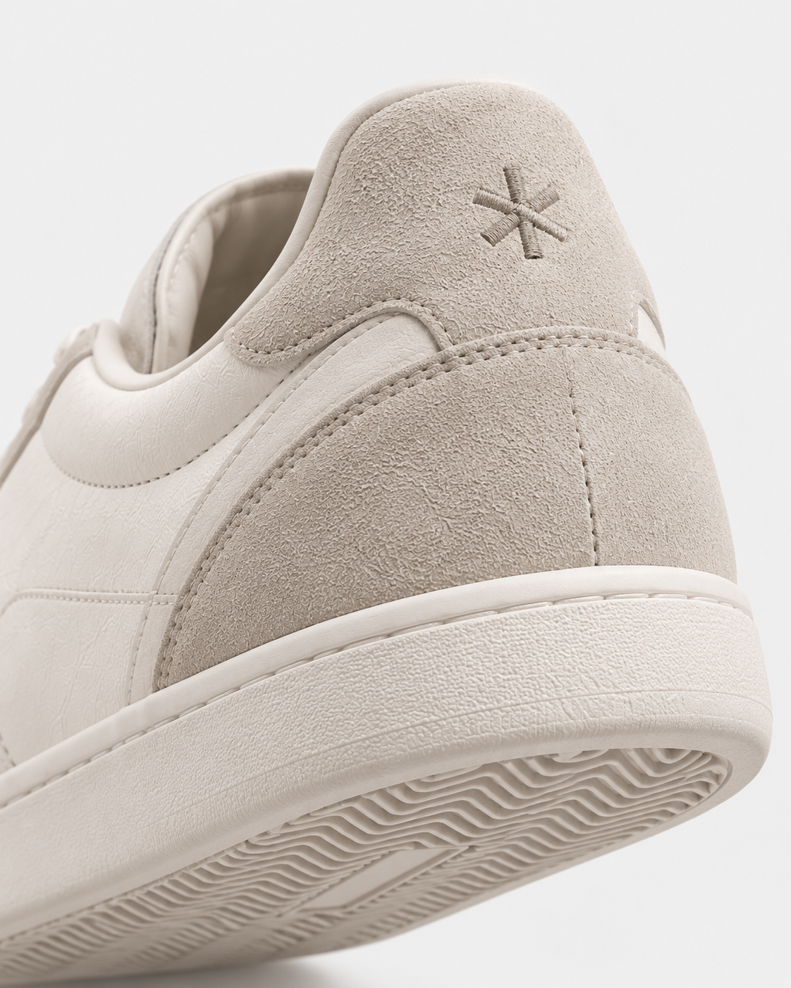 Sundre 02 Beige från Sundre Studios – häl och bakre detaljer