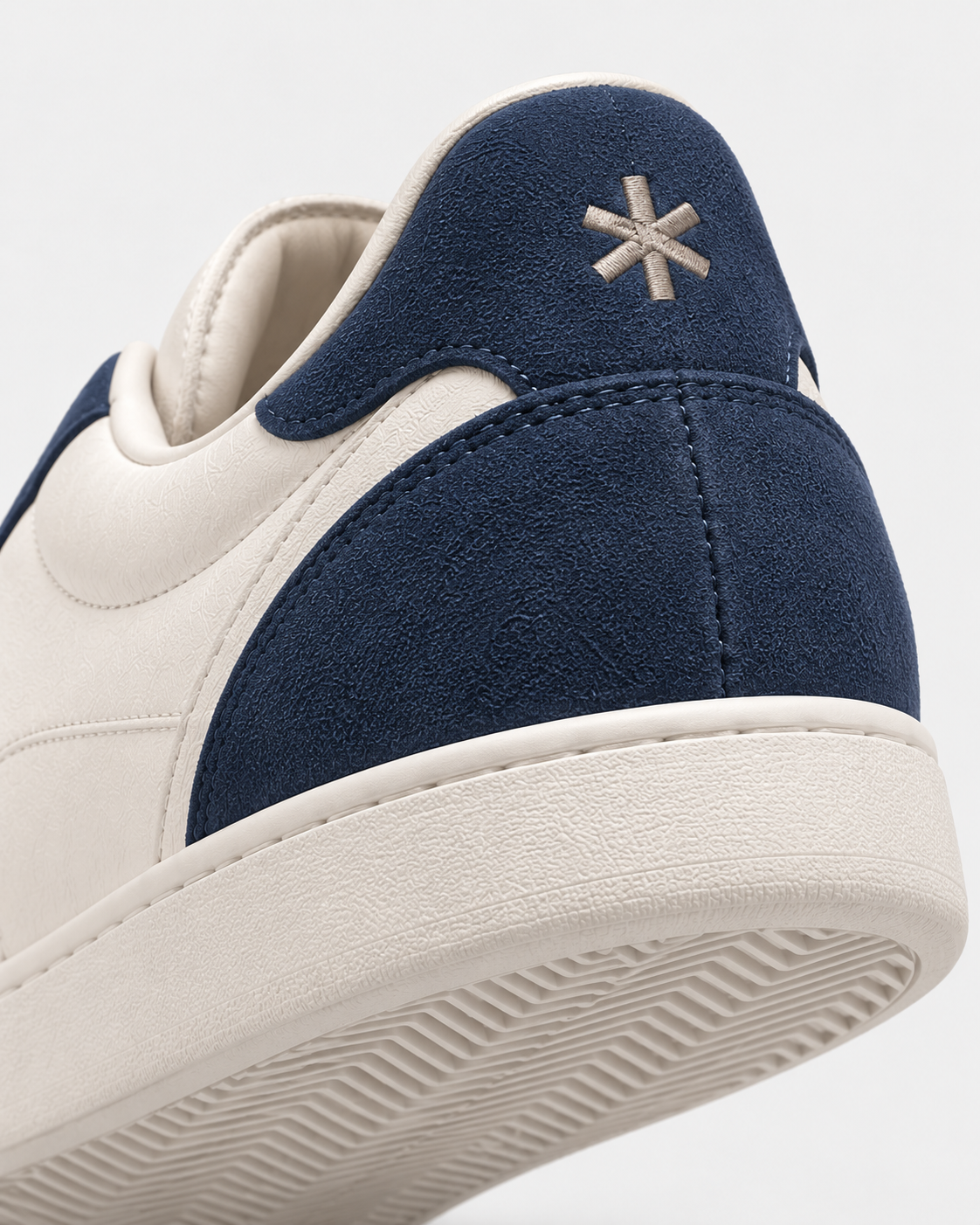 Sundre 02 Navy från Sundre Studios – häl och bakre detaljer