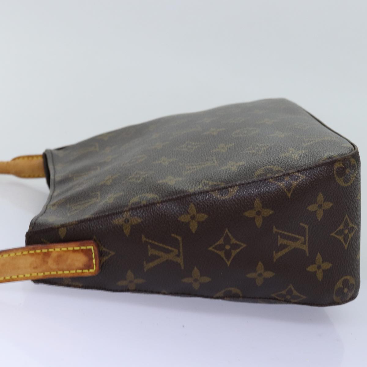 Handla Louis Vuitton Monogram Looping MM Shoulder Bag online | Smidigt och enkelt på nätet - Merchsweden |