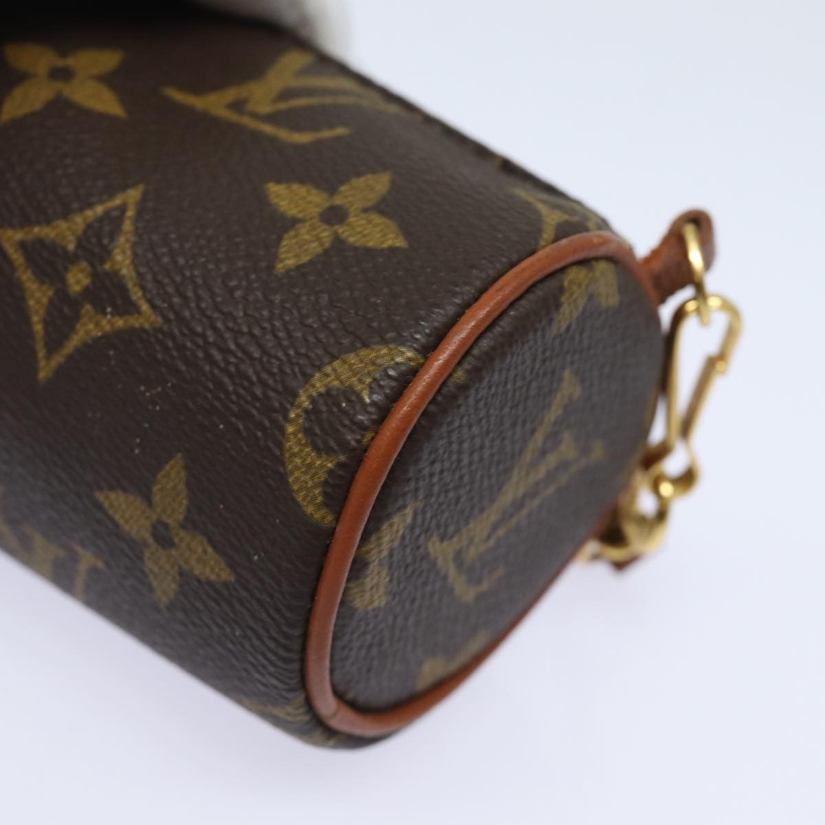 Handla Louis Vuitton Monogram Papillon Pouch online | Smidigt och enkelt på nätet - Merchsweden |