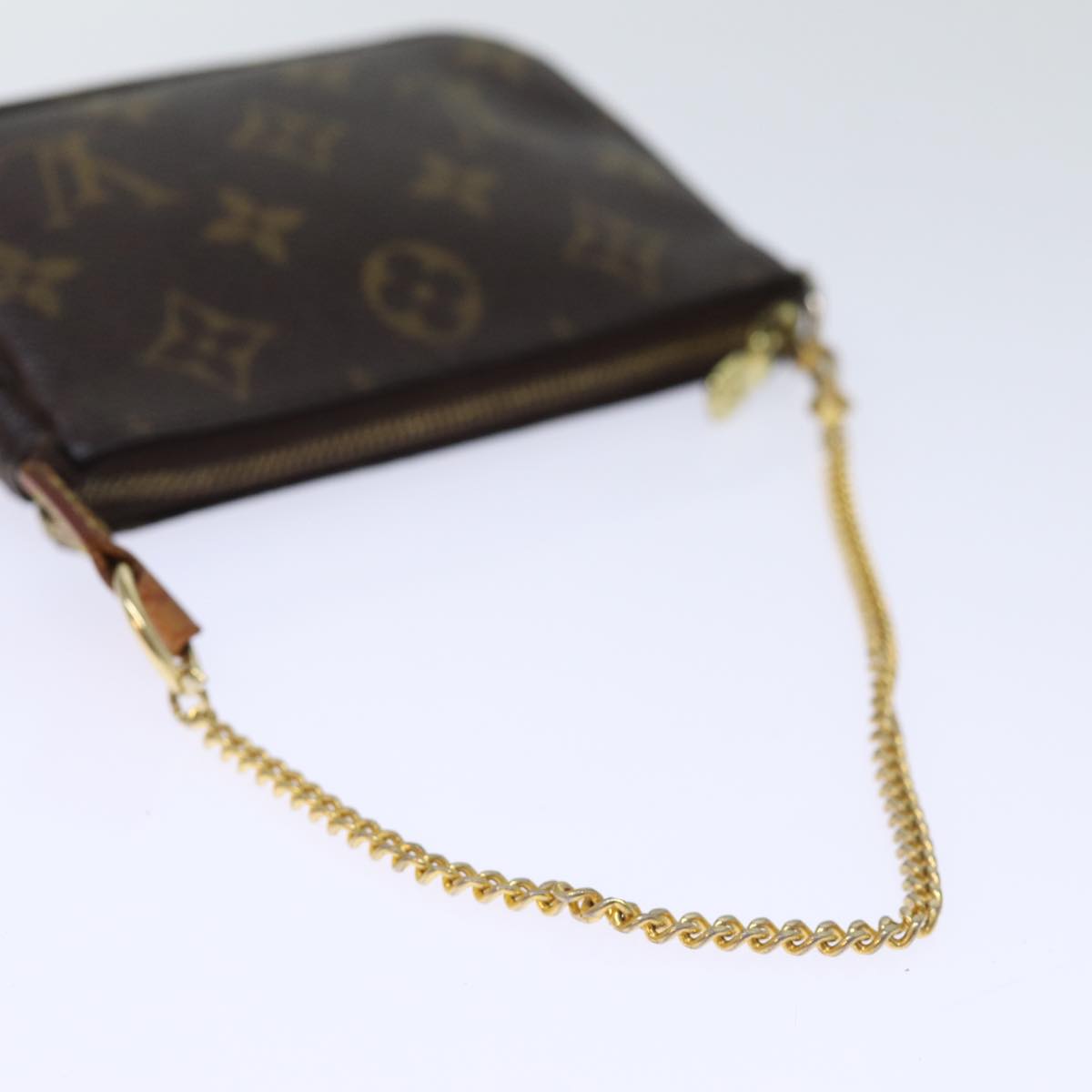 Handla Louis Vuitton Monogram Mini Pochette Accessoires Pouch online | Smidigt och enkelt på nätet - Merchsweden |