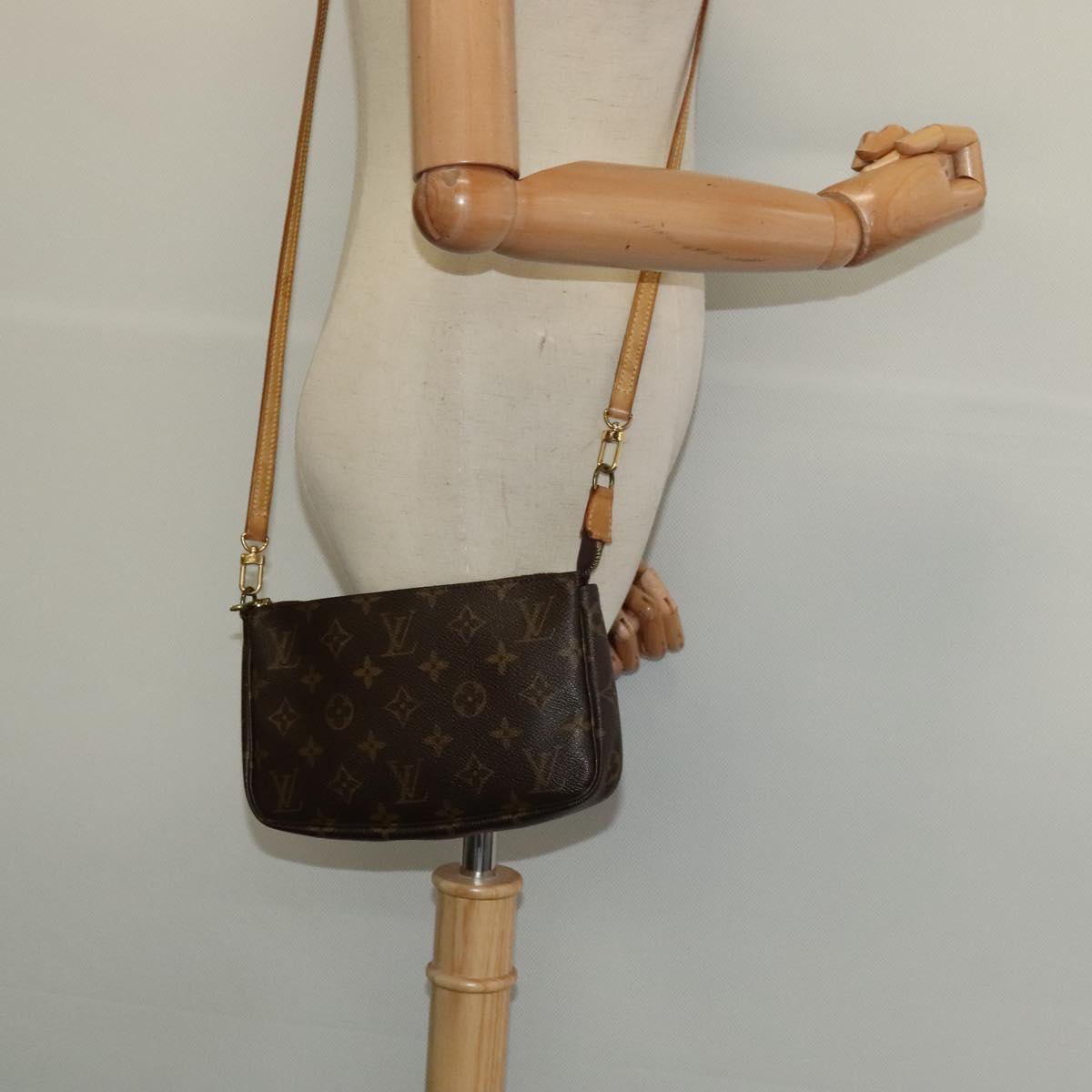 Monogram Pochette Accessoires Pouch